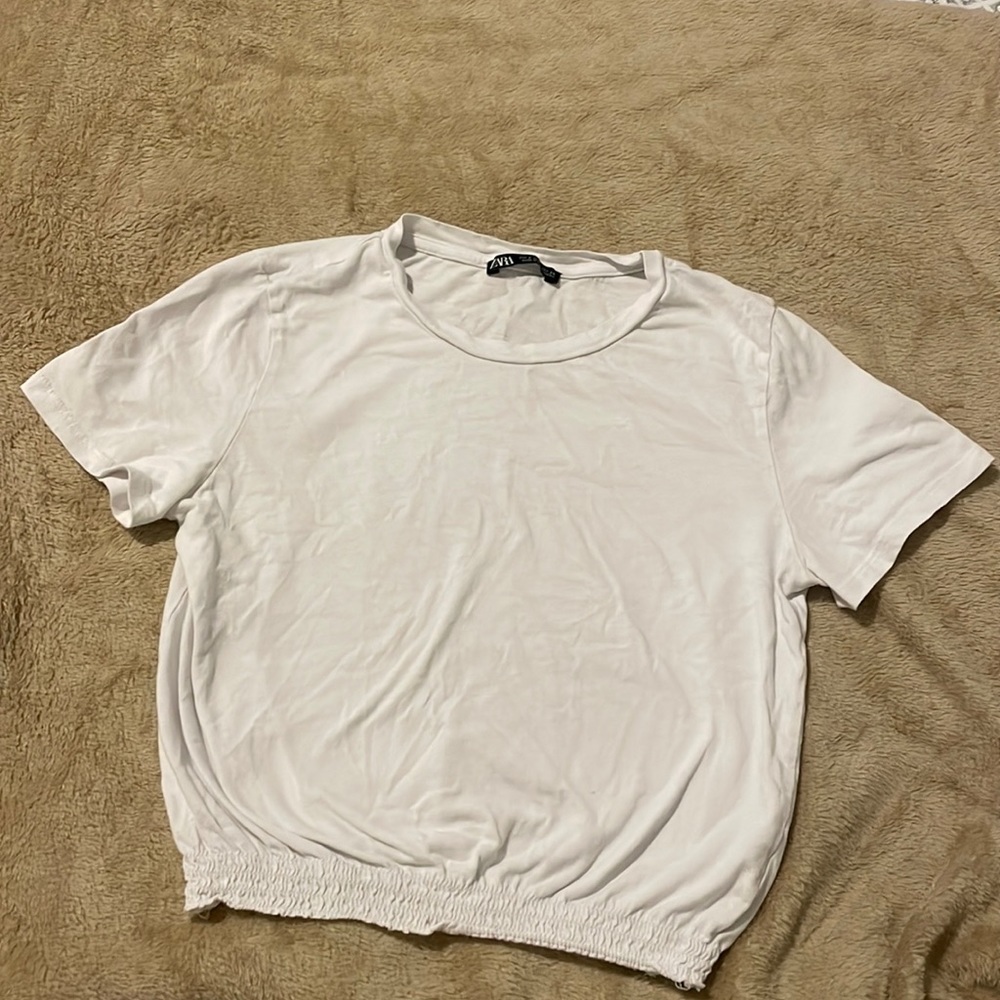 Zara size small women’s crop white tee